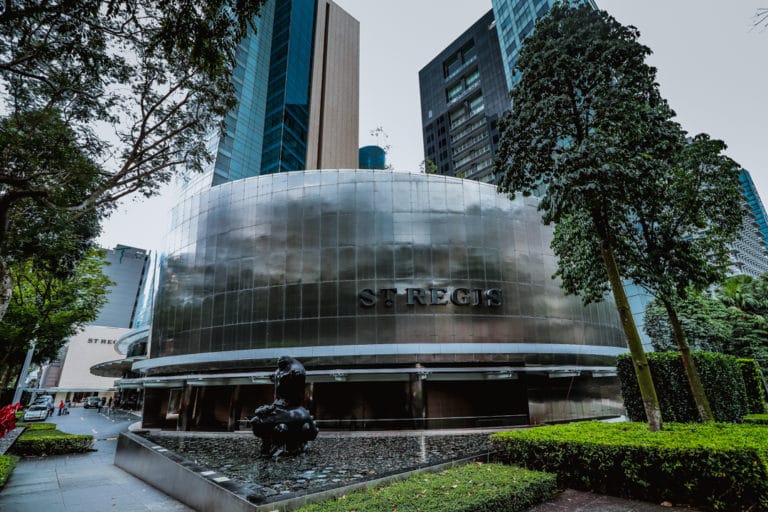 Review of St. Regis Singapore: style and comfort in a vibrant city! St regis Singapore outside view