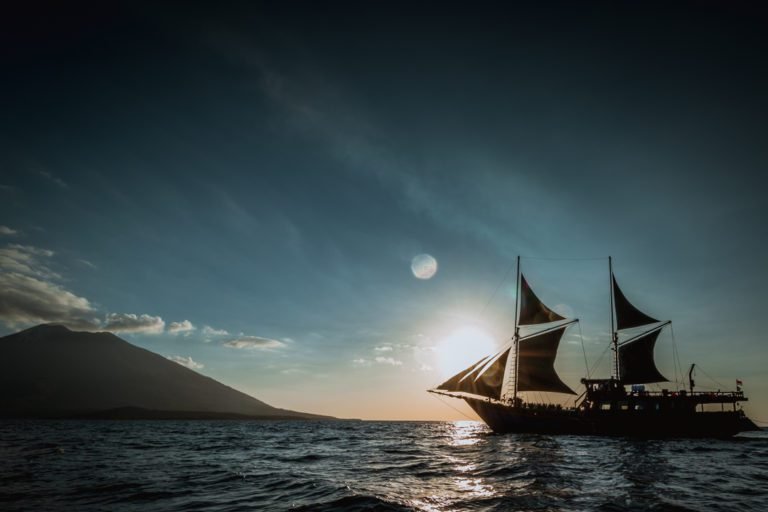 Ilike Liveaboard review: expedition through East Indonesia in remote areas from Saumlaki to Maumere Saumlaki to maumere 2019 above water
