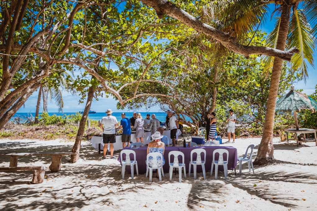 Discovery Palawan explorer: apo reef lunch table