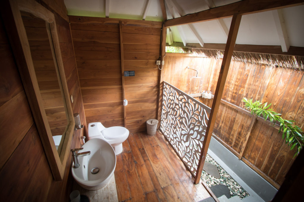 bathroom at Kalimaya dive resort Sumbawa review