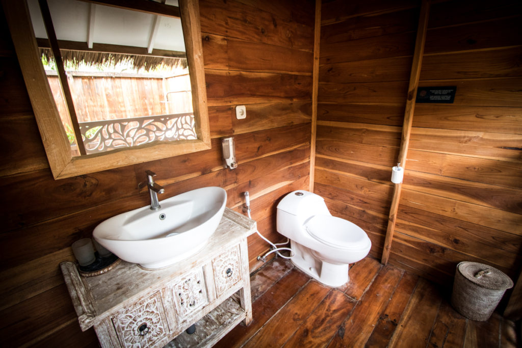 bathroom at Kalimaya dive resort Sumbawa review