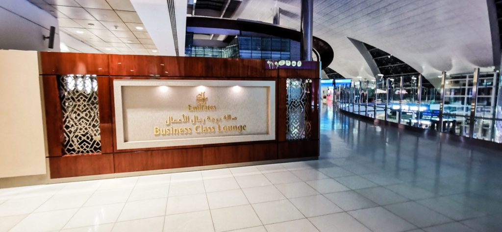 emirates business class lounge in Dubai 