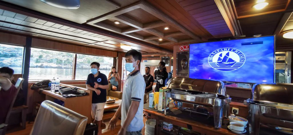 Sea Safari 6 liveaboard review cruise briefing