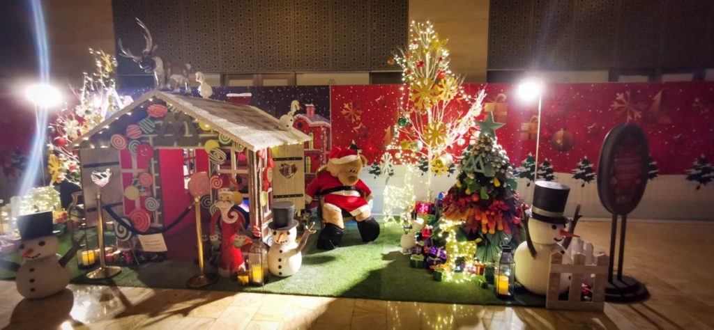 Mulia Resort review Christmas decorations mulia hotel in bali, bali beach resort