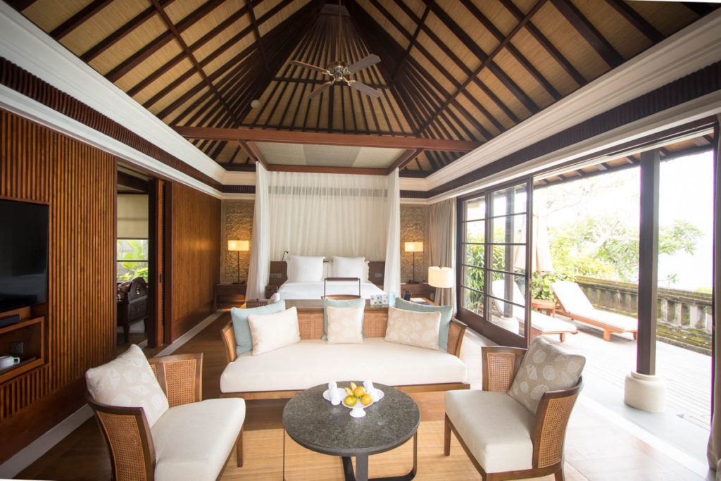 Four Seasons Bali Jimbaran review bedroom Jimbaran resort and spa in Bali, luxury beach resort