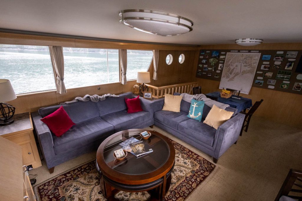 sea star yacht small cruise to Alaska living room