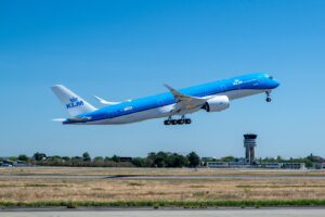 KLM’s first Airbus A350-900 lifting off on its first test flight from Toulouse