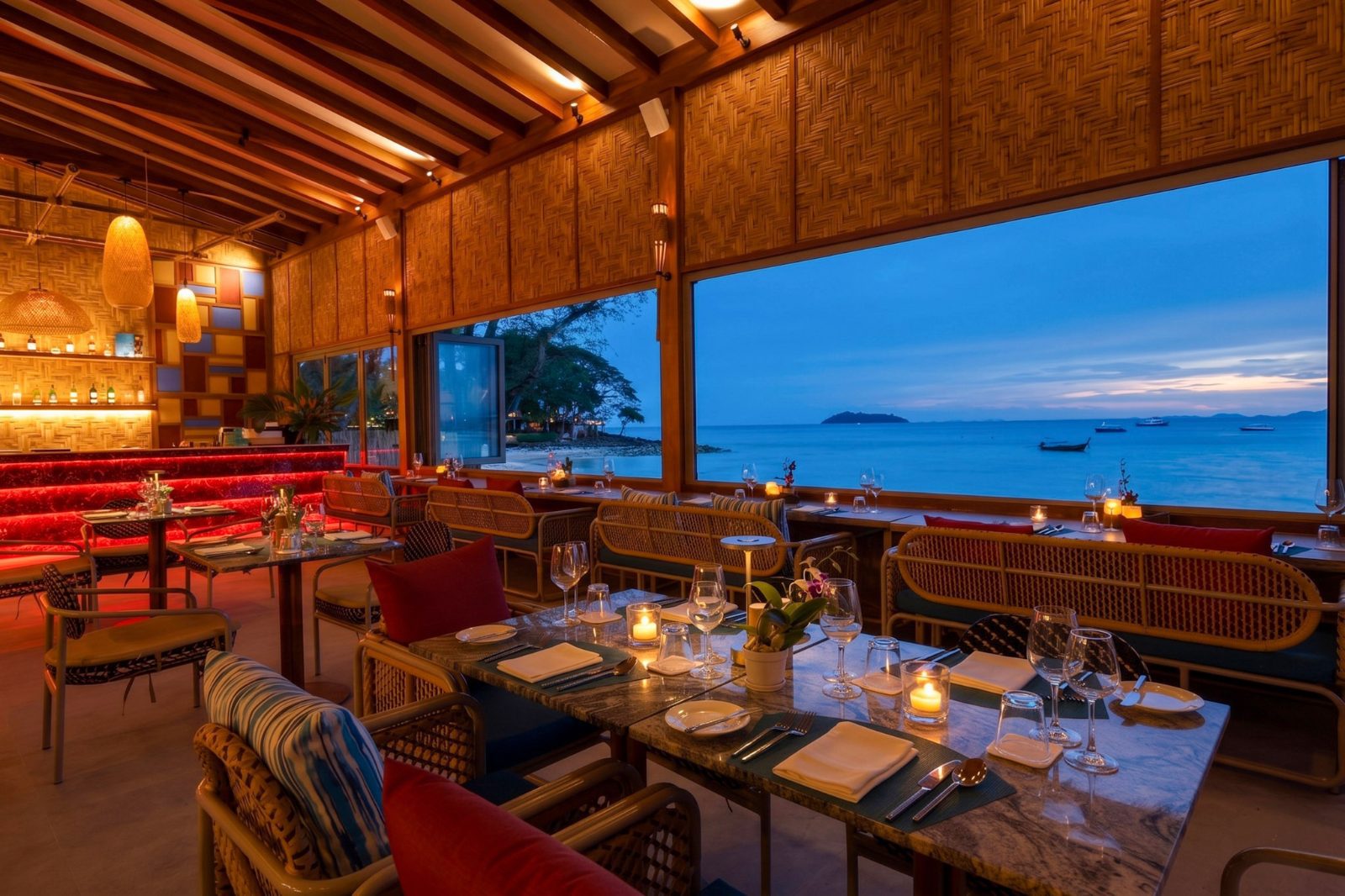 Outrigger Phi Phi Island Resort Edgewater restaurant dining, Thailand