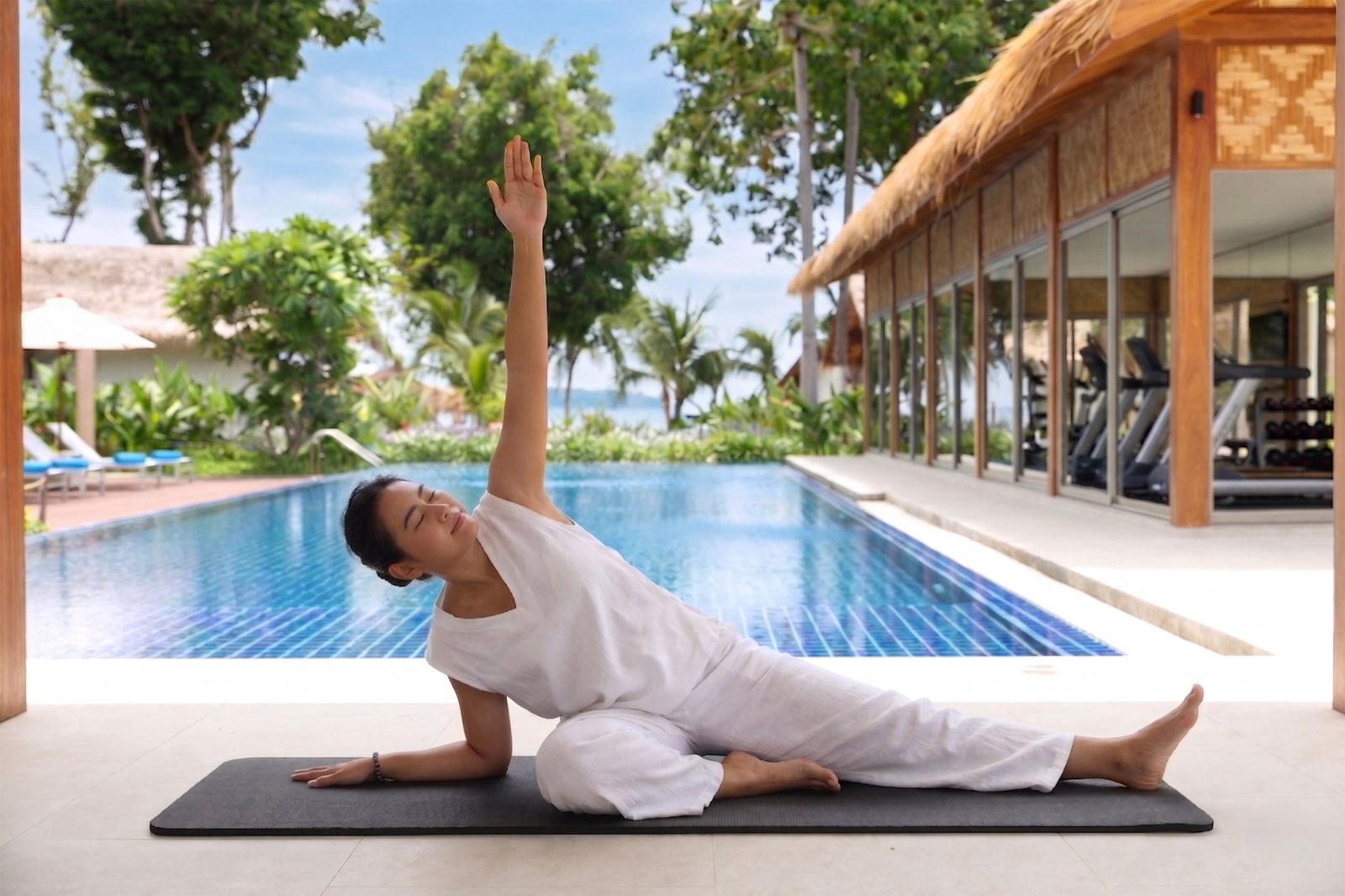 Outrigger Phi Phi Island Resort yoga sala wellness zone, Thailand