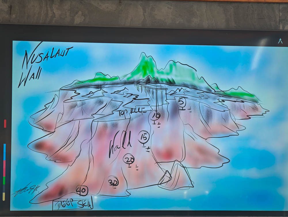 Dive briefing drawing of Nusa Laut Wall on Scubaspa Zen